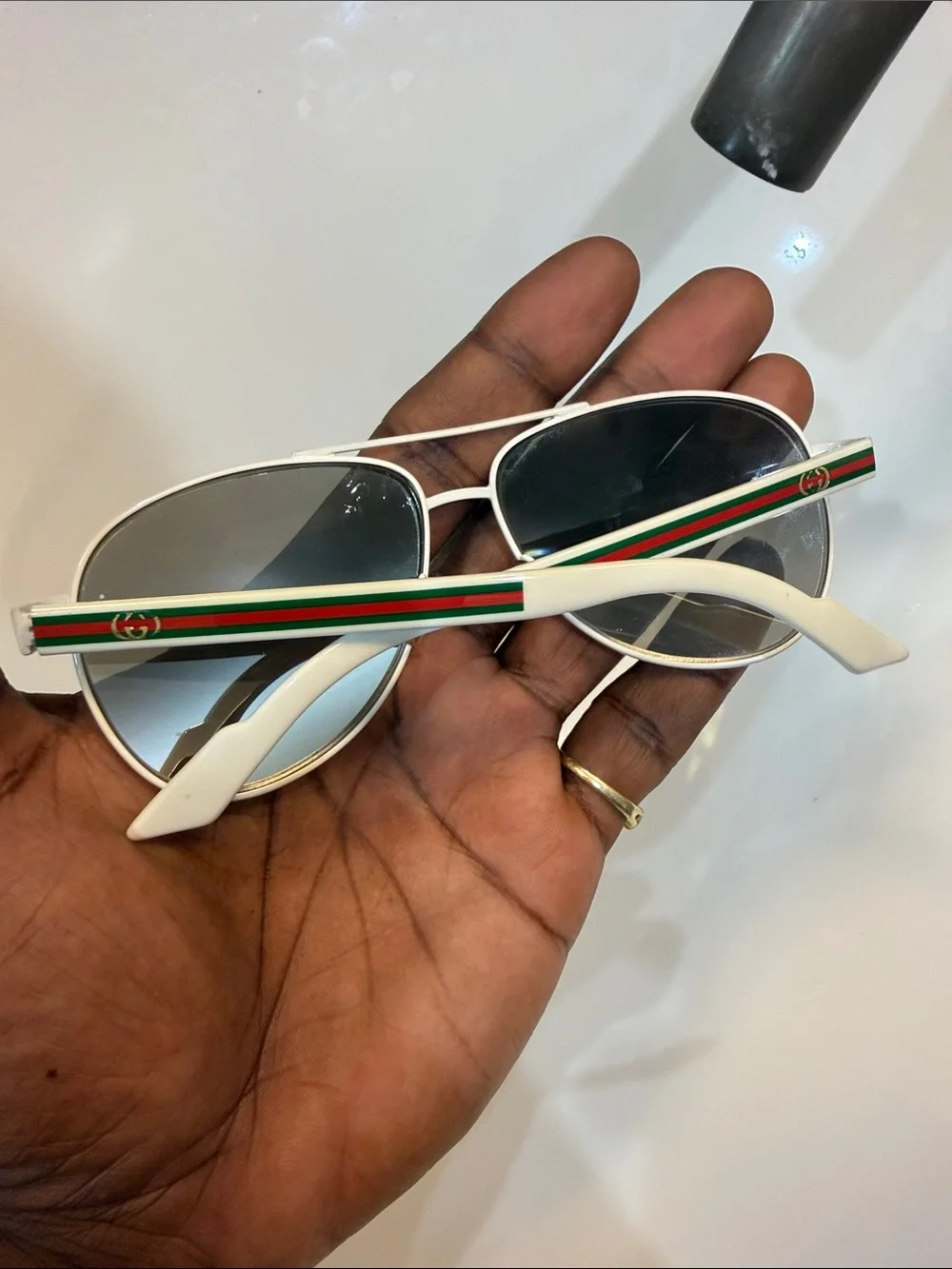 Men Gucci aviator sunglasses